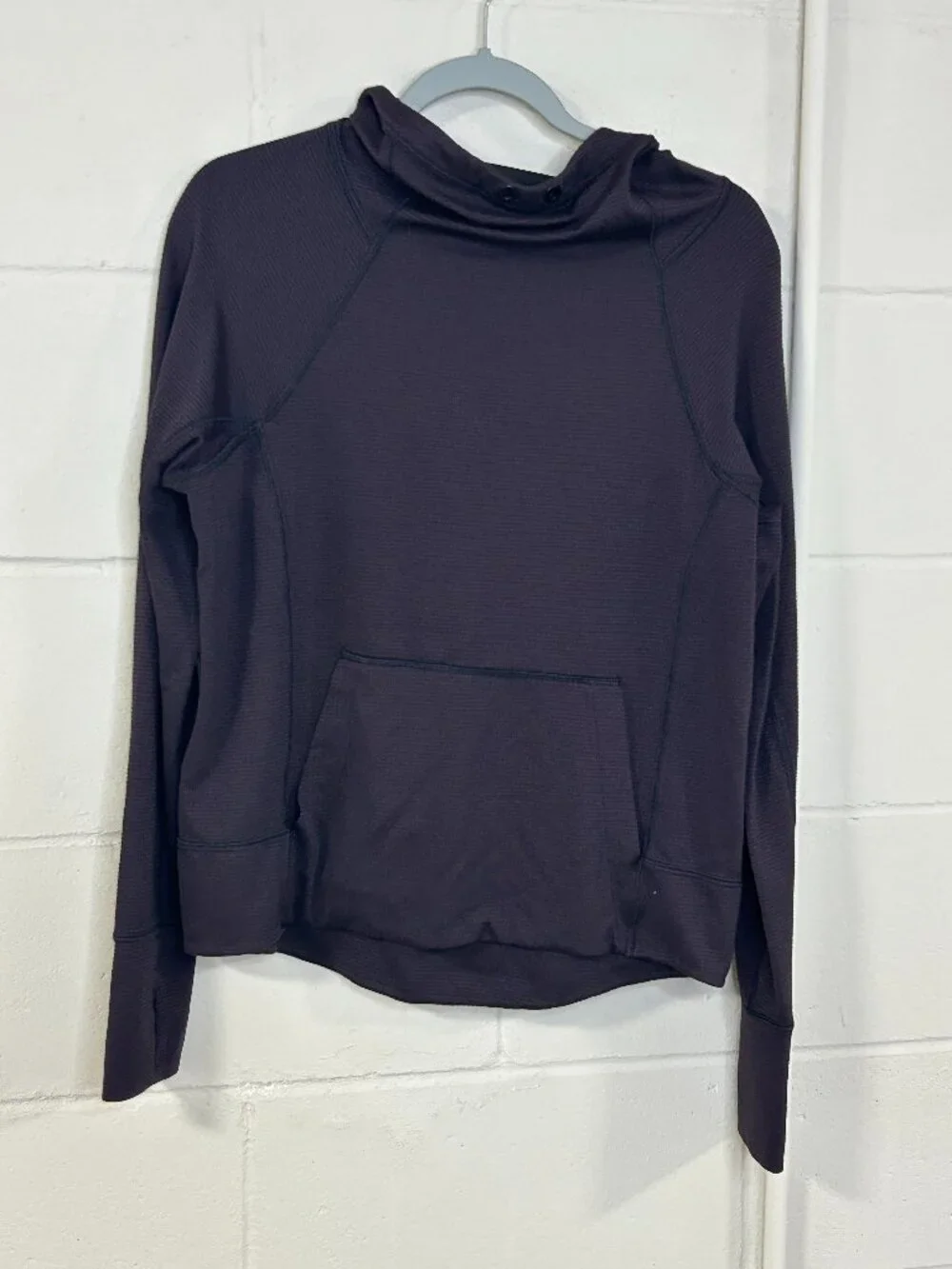 Athleta Sweater Women Medium Hoodie Sweatshirt Long Sleeve Thumbholes Athleisure